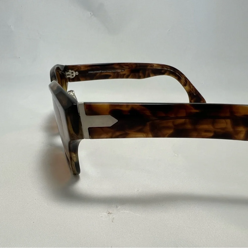Iyoko-Inyake Eyeglasses Brown - Frames Only